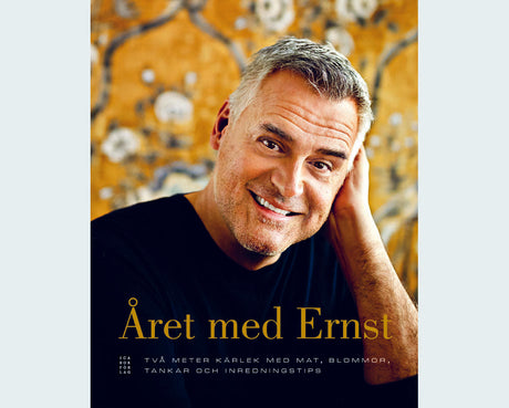 Året med Ernst – Ernst Kirchsteiger: mat, blommor, tankar och inredningstips för årets alla årstider; recept, höstinspiration, julpynt, blomsterarrangemang; foto Wolfgang Kleinschmidt, ICA Bokförlag 2013