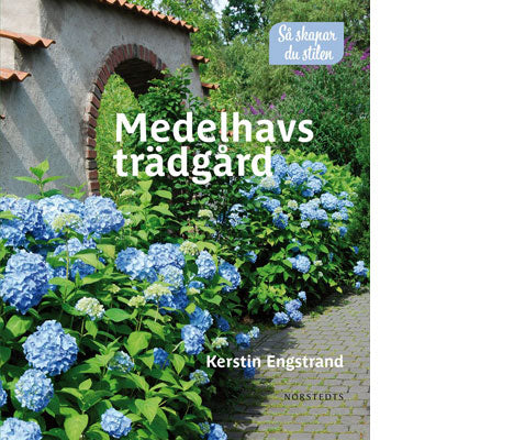 Medelhavsträdgård i svenskt klimat: pergola, stenmur och krukor med olivträd, fikon och lavendel; torktåliga växter och mikroklimat som ger äkta medelhavskänsla.
