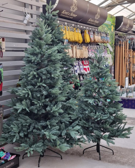 Konstgran 'Tisdale' 210 cm