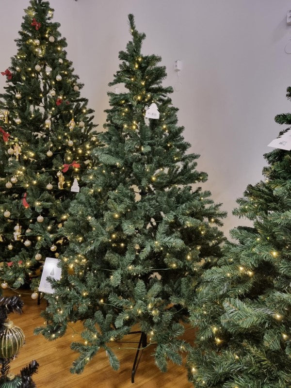 Konstgran 'Dakota' 240cm