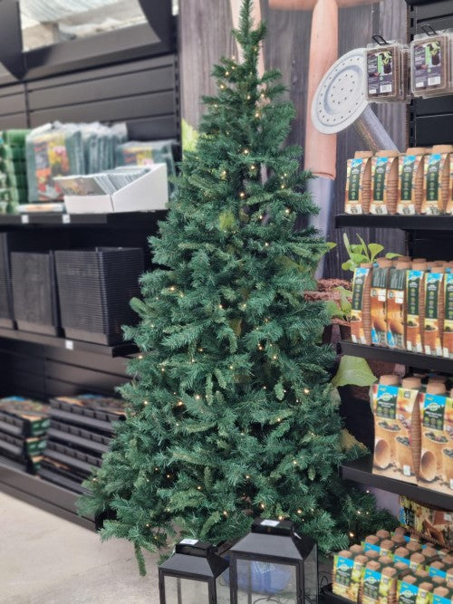 Konstgran 'Dakota' För vägg, HALV, 210cm inkl LED belysning
